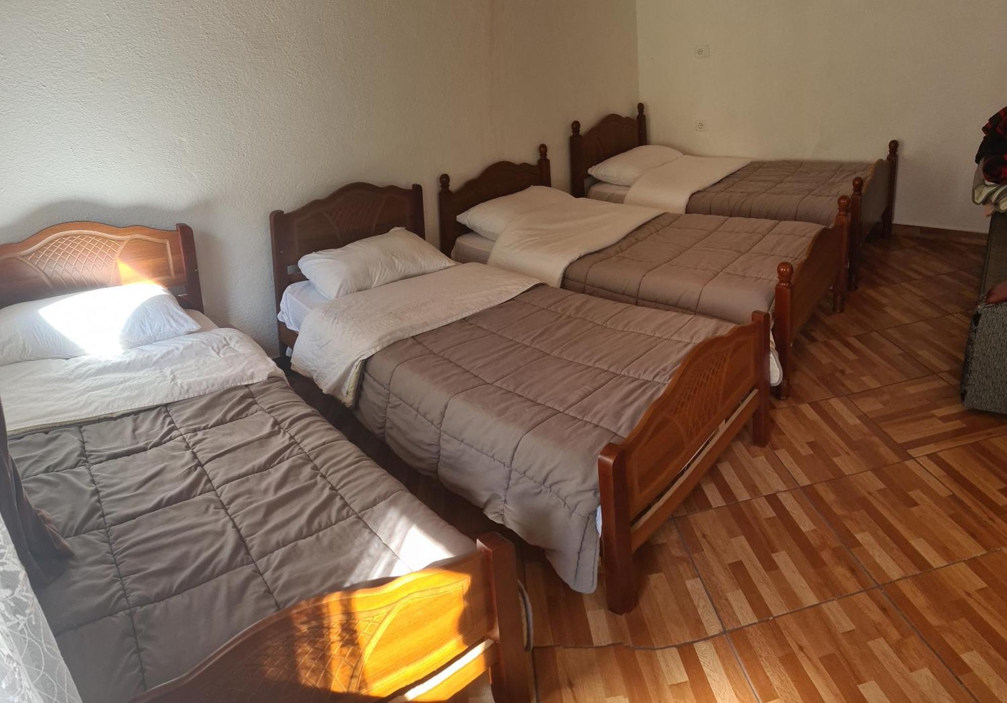 Guest House Emanueli Tropoje Exterior photo